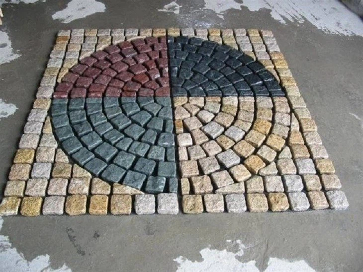 Mosaic-Pattern-Paving-Stone-for-Flooring-Cube-Stone-Kerbstone.webp (2)